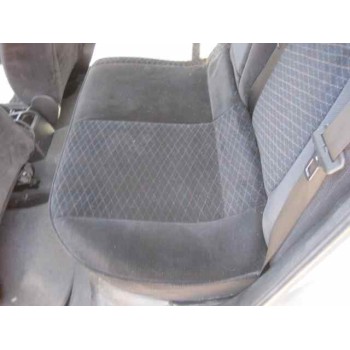 opel astra g berlina del año 2000