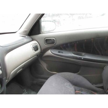 nissan almera (n16/e) del año 2001