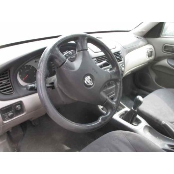 nissan almera (n16/e) del año 2001