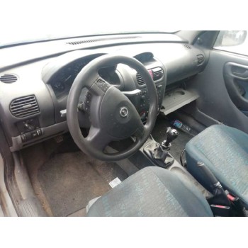 opel corsa c del año 2001
