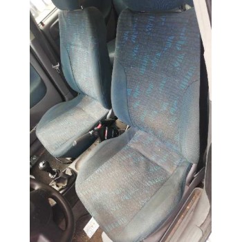 opel corsa c del año 2001