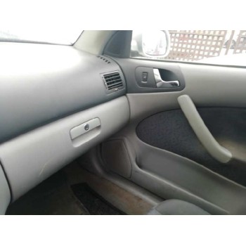 skoda octavia berlina (1u2) del año 1999