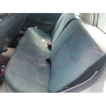 opel corsa c del año 2001