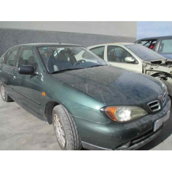 nissan primera berlina (p11) del año 2001
