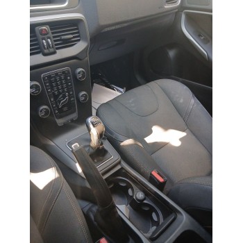 volvo v40 hatchback (525) del año 2015