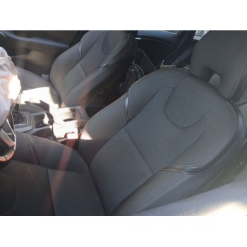 volvo v40 hatchback (525) del año 2015