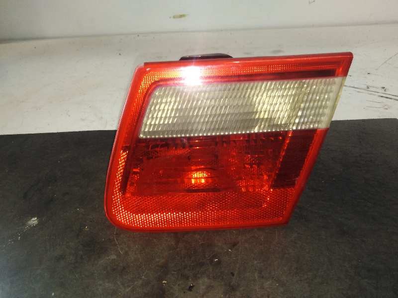 Recambio de piloto trasero derecho interior para bmw serie 3 touring (e46) 320d referencia OEM IAM S / R  