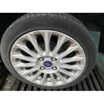 ford fiesta (ccn) del año 2013