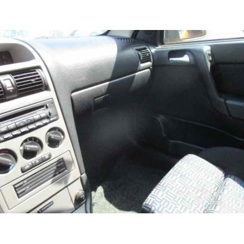 opel astra g coupé del año 2001