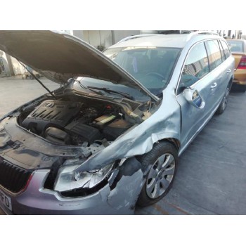 skoda superb combi (3t5) del año 2011