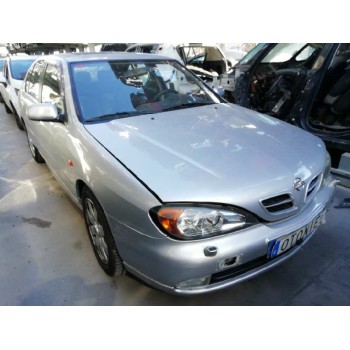 nissan primera berlina (p11) del año 2000
