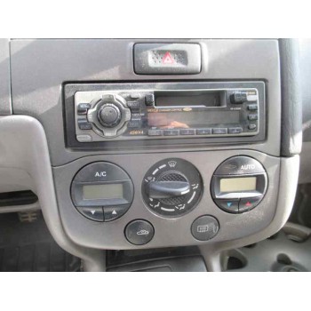 nissan primera berlina (p11) del año 2001