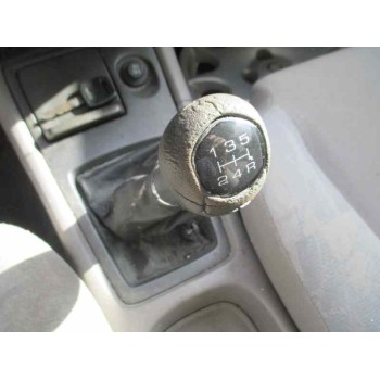 nissan primera berlina (p11) del año 2001