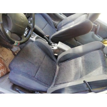 nissan primera berlina (p11) del año 2000