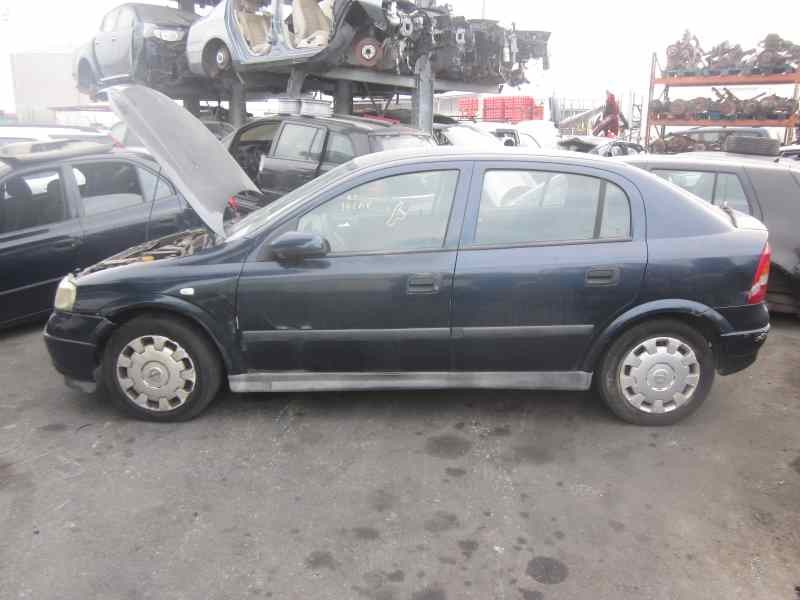 opel astra g berlina del año 2002