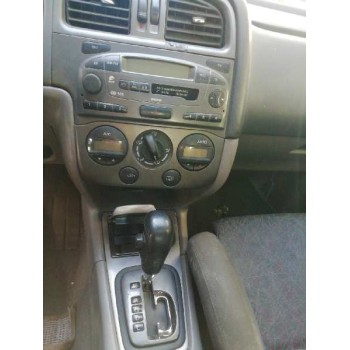 nissan primera berlina (p11) del año 2000