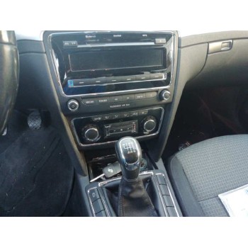 skoda superb combi (3t5) del año 2011