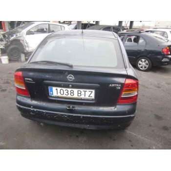opel astra g berlina del año 2002