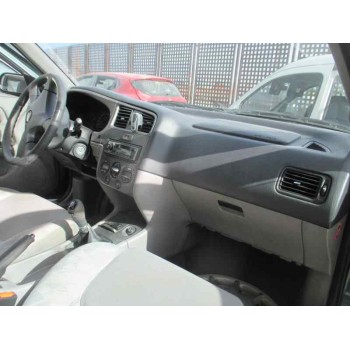 nissan primera berlina (p11) del año 2001