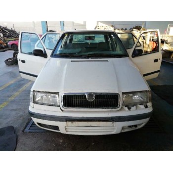 skoda felicia berlina ( 791) del año 1999