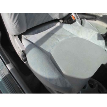 nissan primera berlina (p11) del año 2001