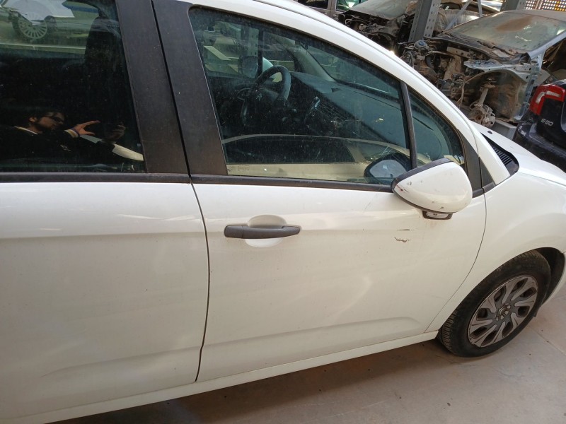 Recambio de puerta delantera derecha para citroën c3 ii (sc_) 1.0 vti 68 referencia OEM IAM   