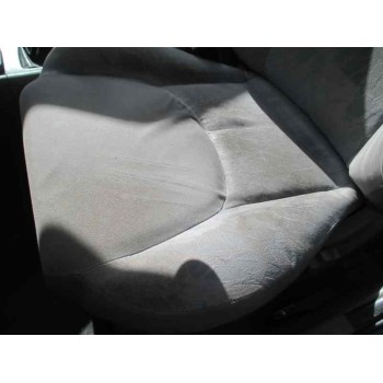 nissan primera berlina (p11) del año 2001