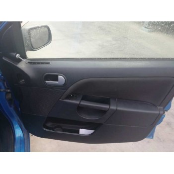 ford fiesta (cbk) del año 2004