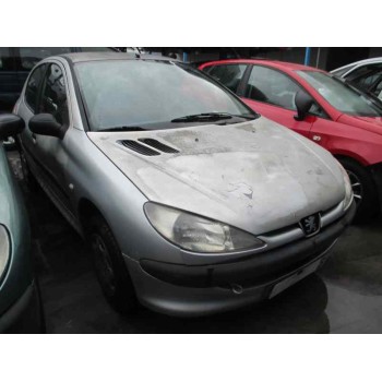 PEUGEOT 206 BERLINA