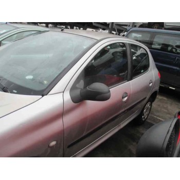 peugeot 206 berlina del año 1999