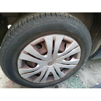 toyota auris del año 2008