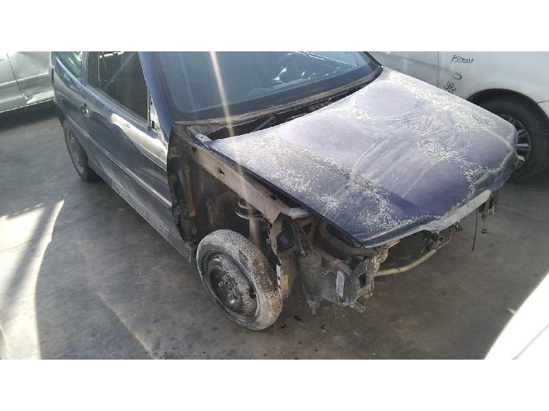 VOLKSWAGEN POLO BERLINA (6N2)