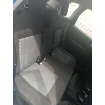 ford fiesta (cbk) del año 2004