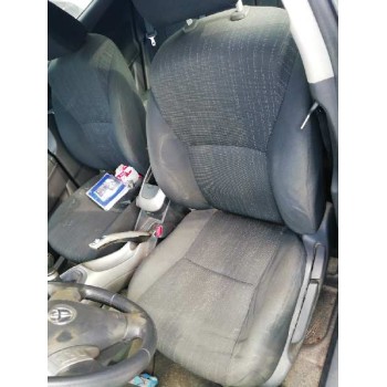 toyota auris del año 2008