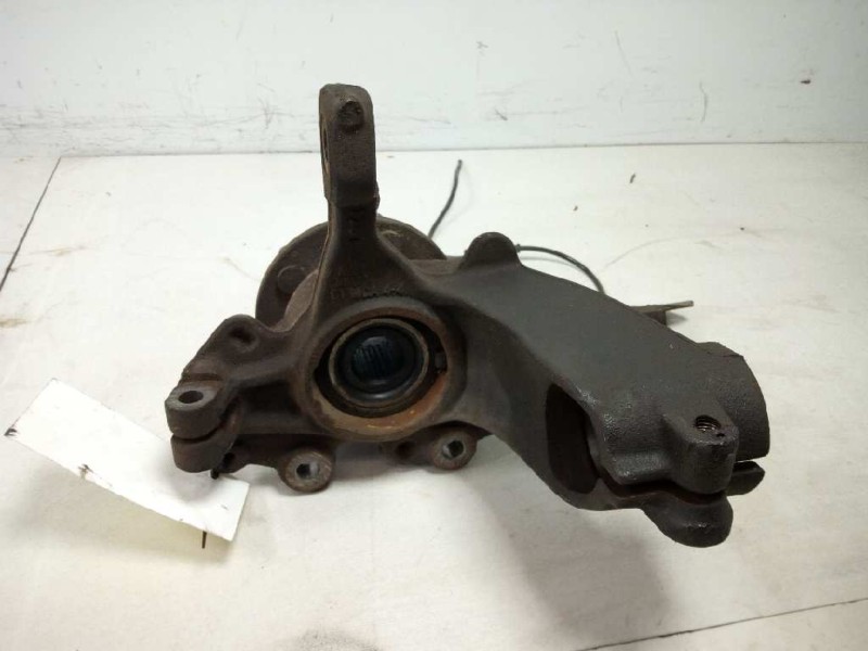 Recambio de mangueta delantera izquierda para ford c-max titanium referencia OEM IAM Av613k171  