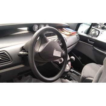 peugeot 807 del año 2005