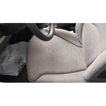 peugeot 807 del año 2005