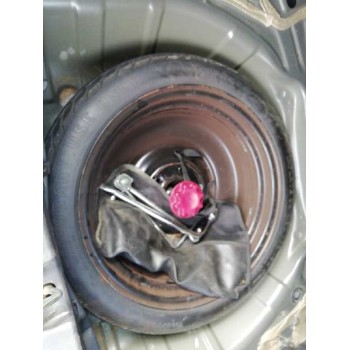 toyota auris del año 2008