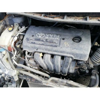 toyota auris del año 2008