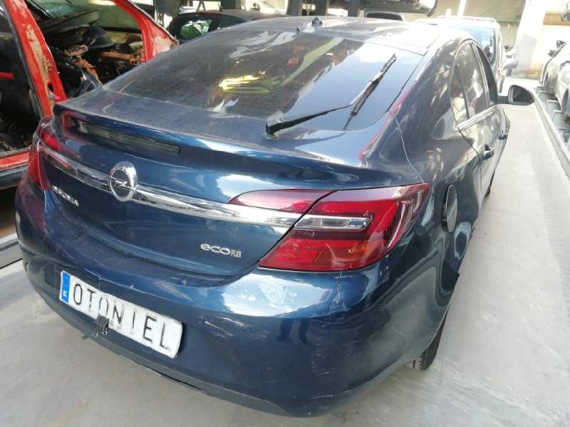 OPEL INSIGNIA BERLINA