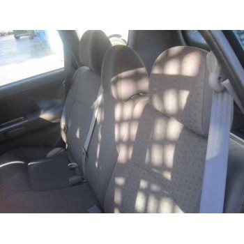 kia carens del año 2004