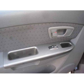 kia carens del año 2004