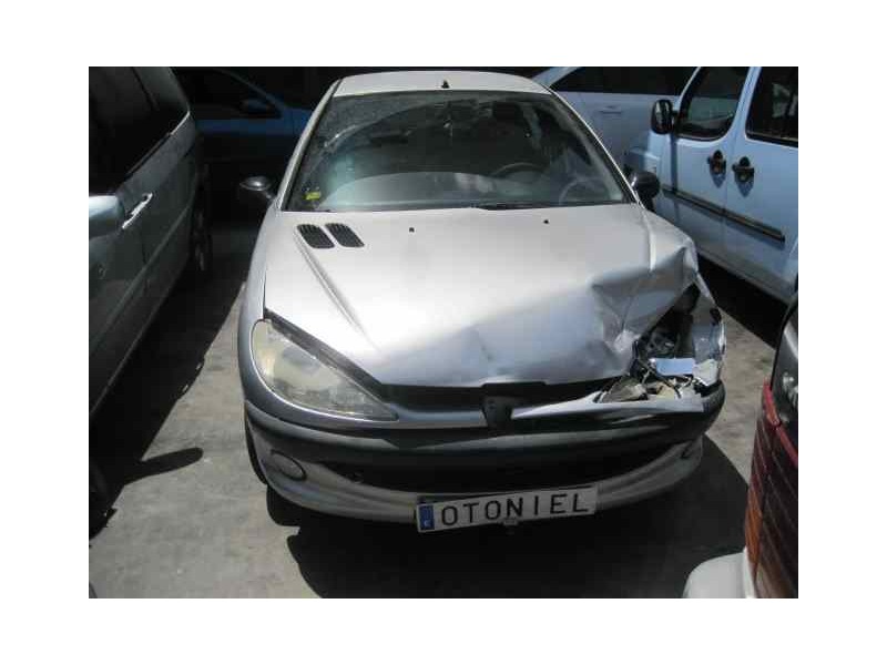 PEUGEOT 206 BERLINA