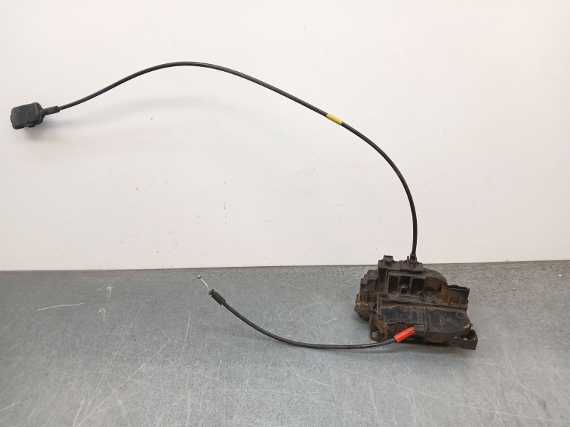 Recambio de cerradura puerta delantera derecha para mercedes-benz citan (w415) combi 1.5 cdi cat referencia OEM IAM 8200497684F 