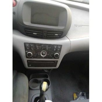 nissan almera tino (v10m) del año 2004