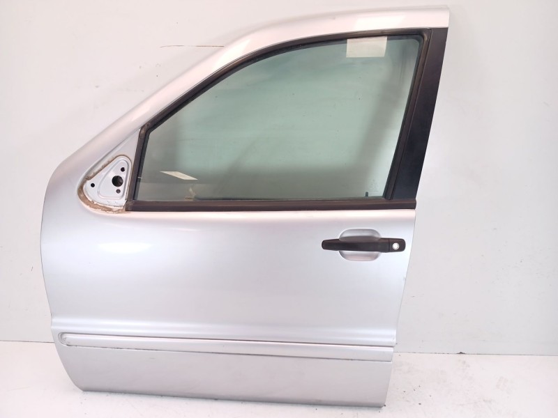 Recambio de puerta delantera izquierda para mercedes-benz clase m (w163) ml 270 cdi (163.113) referencia OEM IAM A1637201505  