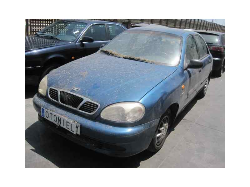 daewoo lanos del año 2000