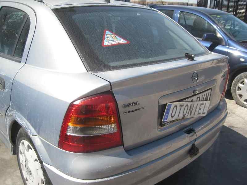 opel astra g berlina del año 2002