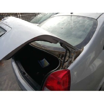 nissan primera berlina (p12) del año 2002