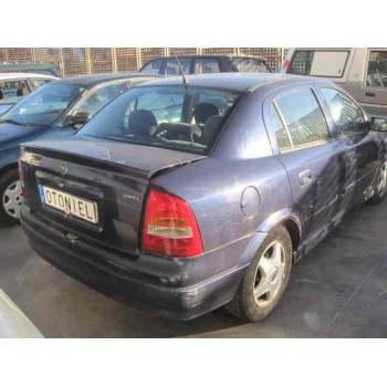 opel astra g berlina del año 1998